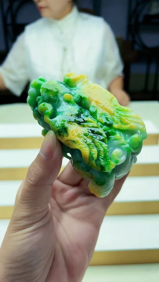 未镶嵌定制翡翠毛货09190458