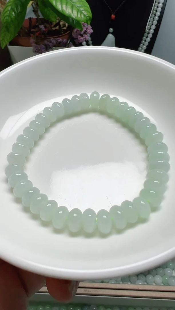 散珠翡翠纯天然缅甸A货翡翠卡7.6算盘珠，35颗