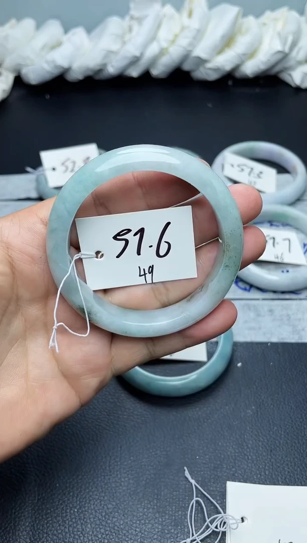 未镶嵌手镯翡翠49