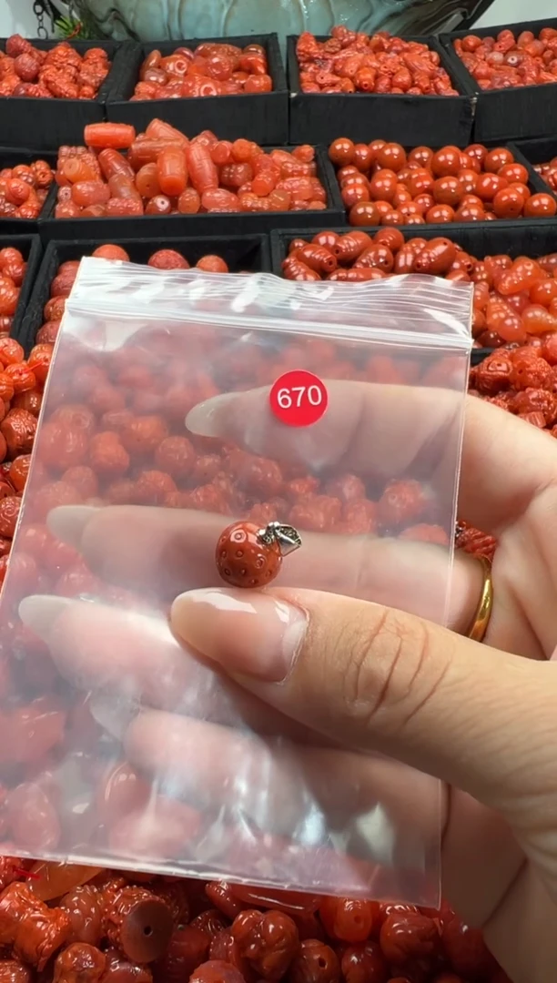 颈饰未镶嵌南红玛瑙11