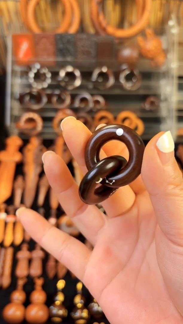 雷枣木玉化乾坤圈1.6镶银日月款