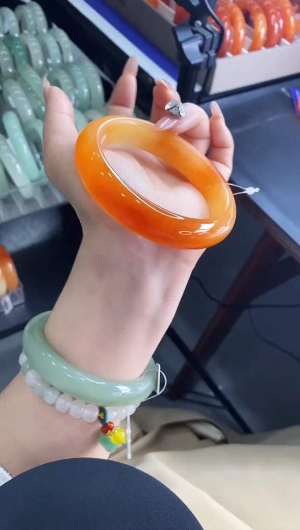 未镶嵌手镯石英质玉w6-HHB64+