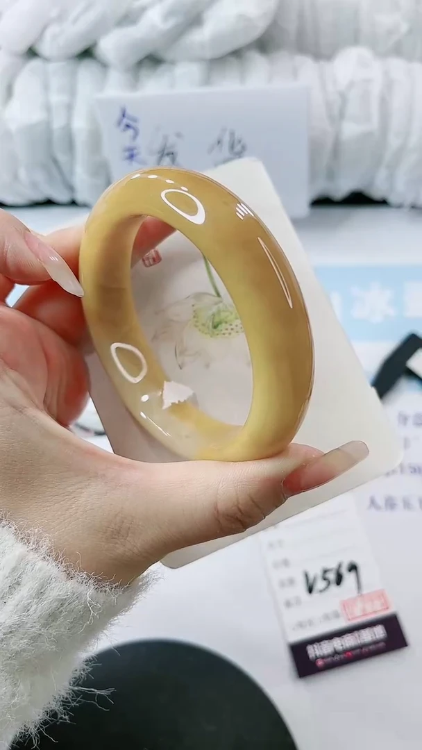 【闪购商品】石英质玉手镯未镶嵌多样性发货V569-62