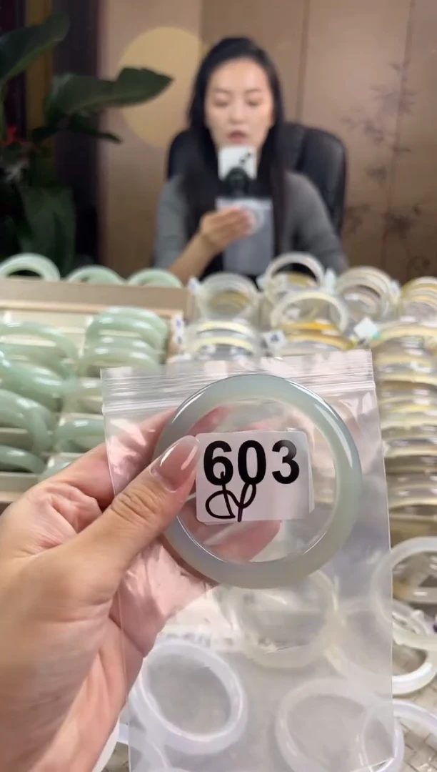 手镯玛瑙/玉髓未镶嵌603