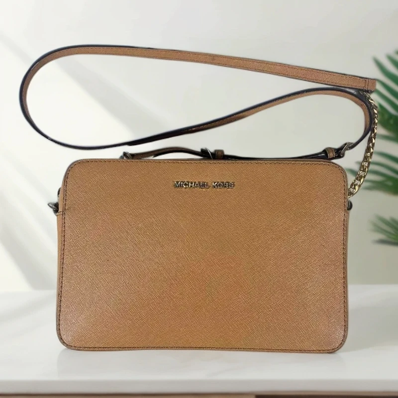 95新 MICHAEL KORS/迈克高仕 棕色相机包G24020422 尺寸 24*16