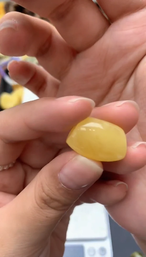 【闪购商品】琥珀珠宝奇石未镶嵌047琥珀蜜蜡花粉有纹小坑介意勿拍