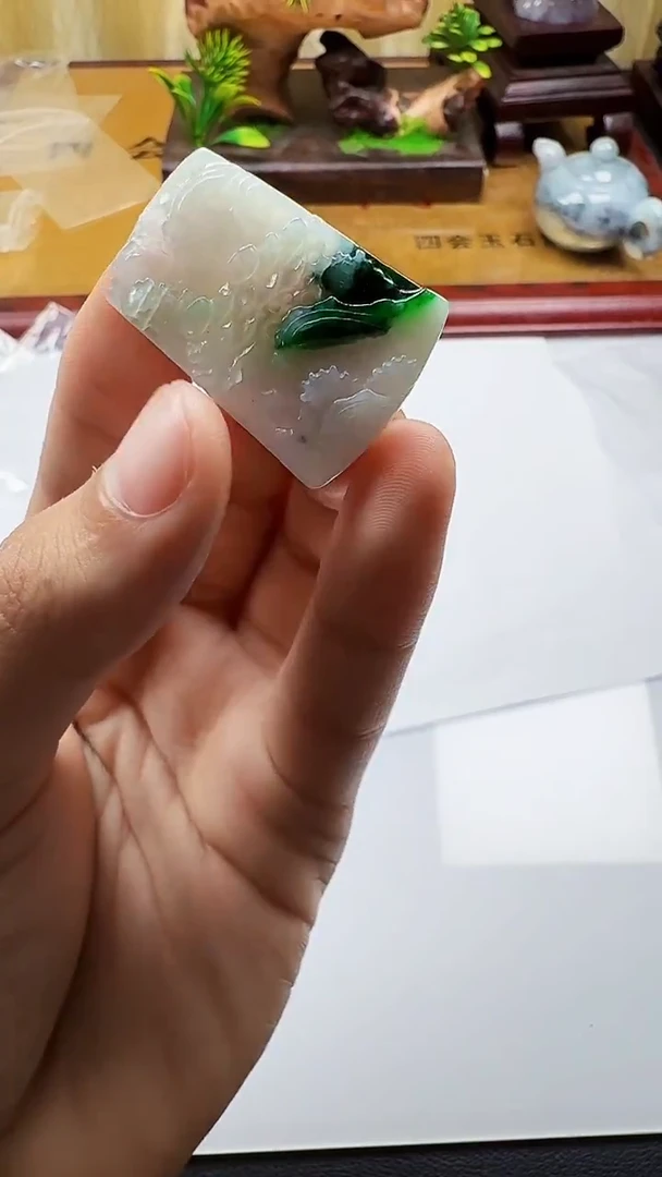 吊坠(不含链)未镶嵌翡翠1