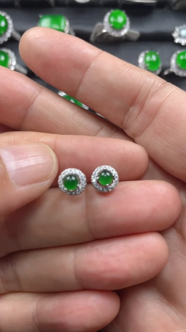 【闪购商品】翡翠耳饰银S925镶嵌翡翠
