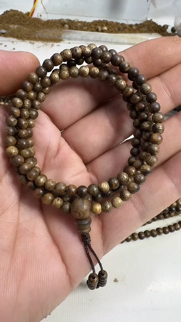 沉香手串0.4规格多圈6克