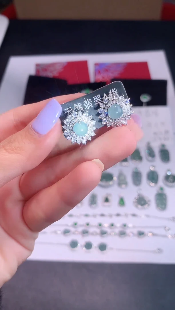 颈饰未镶嵌翡翠0芹0翡翠珠宝768