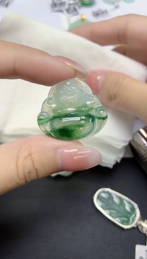 颈饰未镶嵌翡翠天然缅甸翡翠A货百元以上9元证书费自理