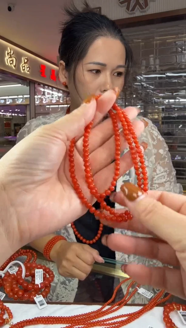 未镶嵌珠串南红玛瑙多样发其一/4/HS05312200660