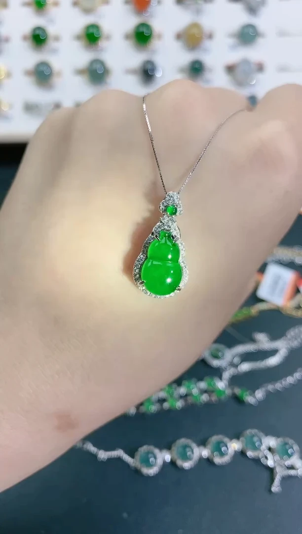 翡翠银S925镶嵌颈饰天然翡翠