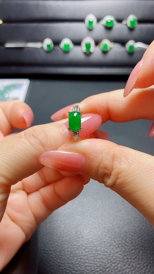 银S925镶嵌戒指翡翠天然翡翠s925银镶嵌