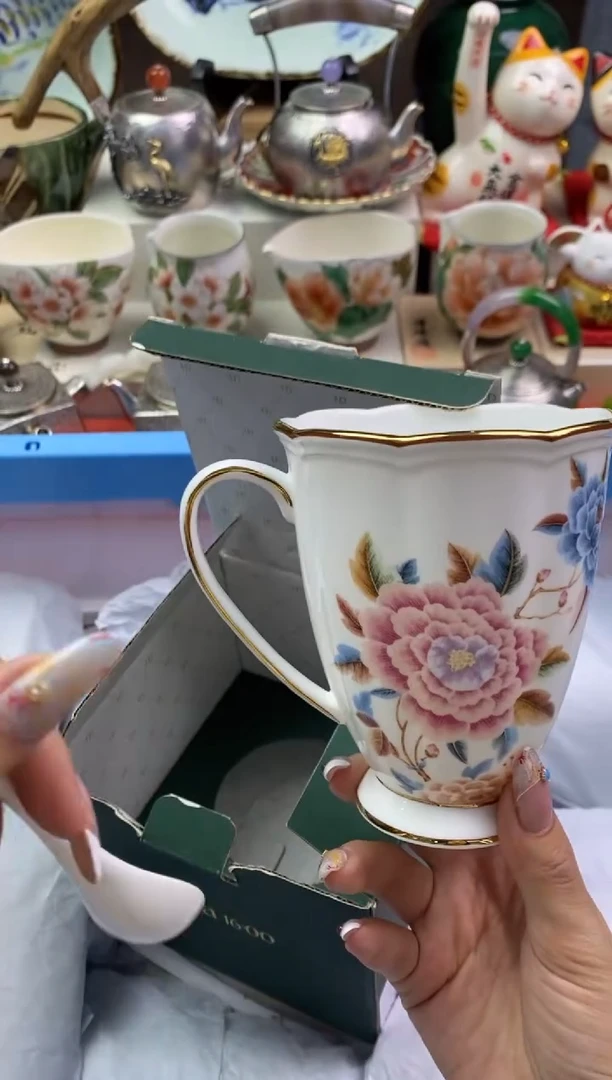 【闪购商品】瓷片隆莲瓷器欢迎大家