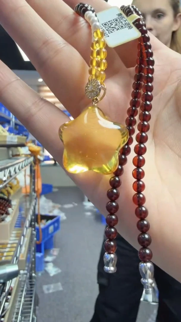 未镶嵌颈饰琥珀197秒拍号 假一罚三