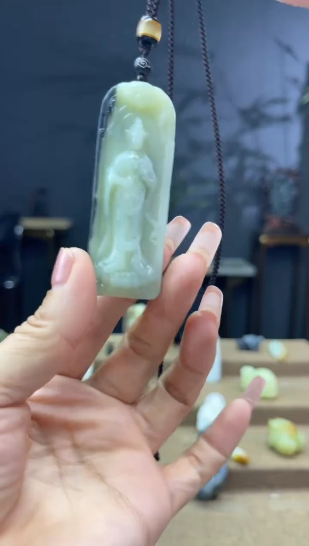 颈饰未镶嵌和田玉1