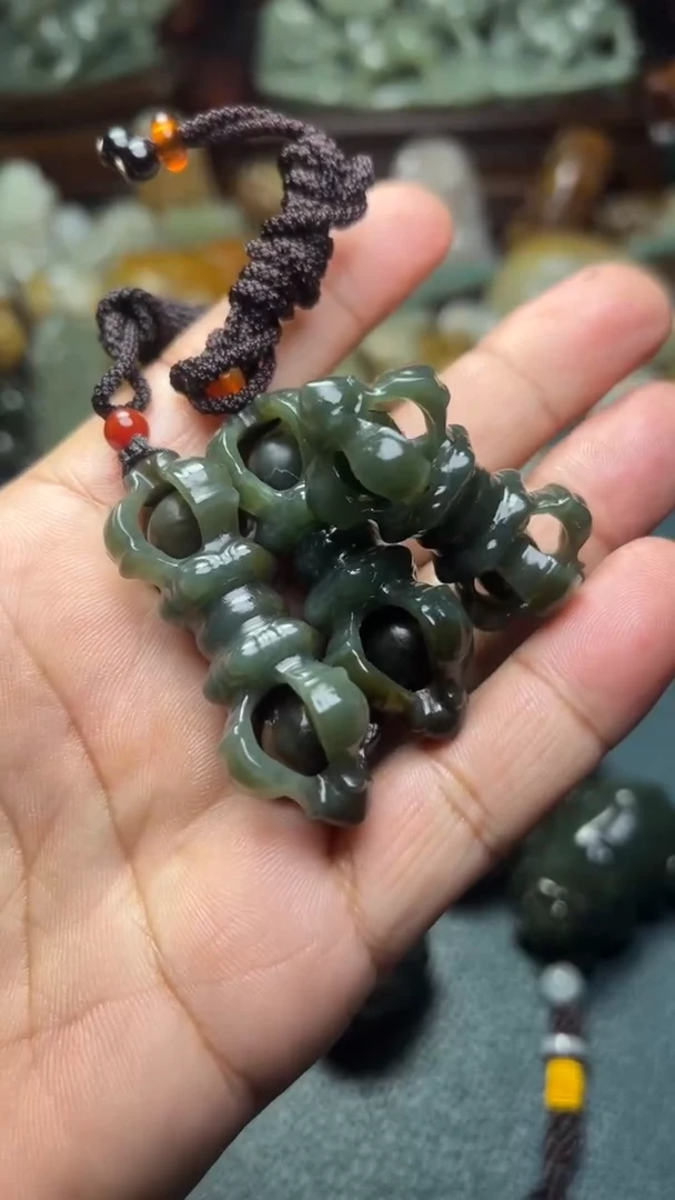 未镶嵌和田玉挂件3