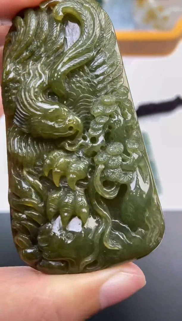 未镶嵌挂件翡翠370773    多人