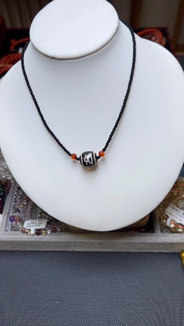 未镶嵌颈饰玛瑙/玉髓财神玛瑙锁骨链