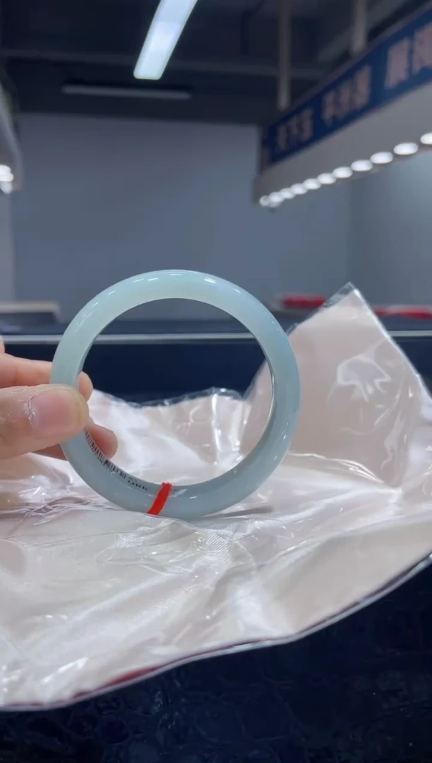 未镶嵌手镯翡翠8