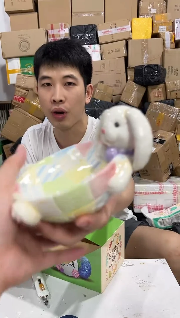 瓷片绿色原盒兔子碗