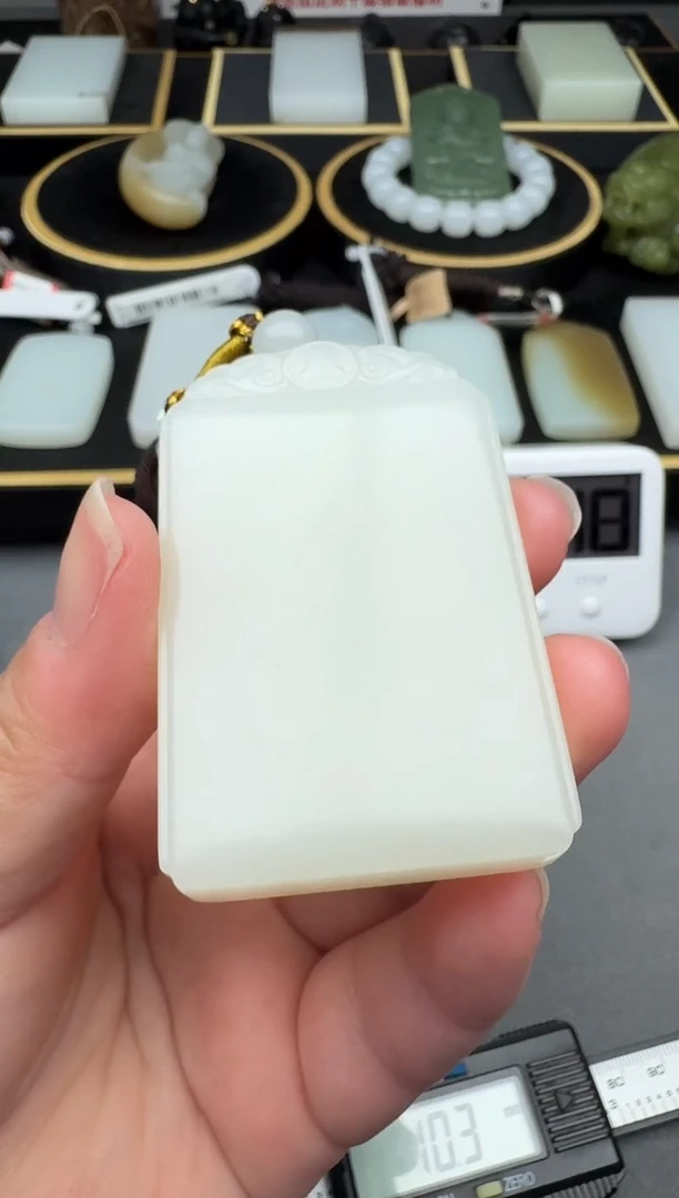 颈饰未镶嵌和田玉4