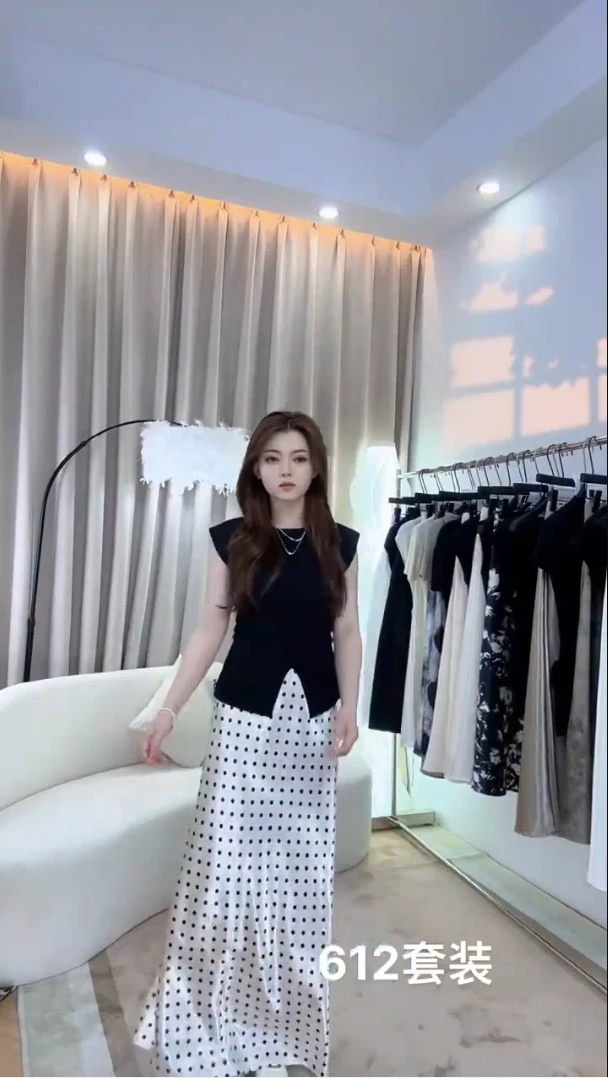 【周周 · studio专属】2025夏款韩版小众设计师时尚女装