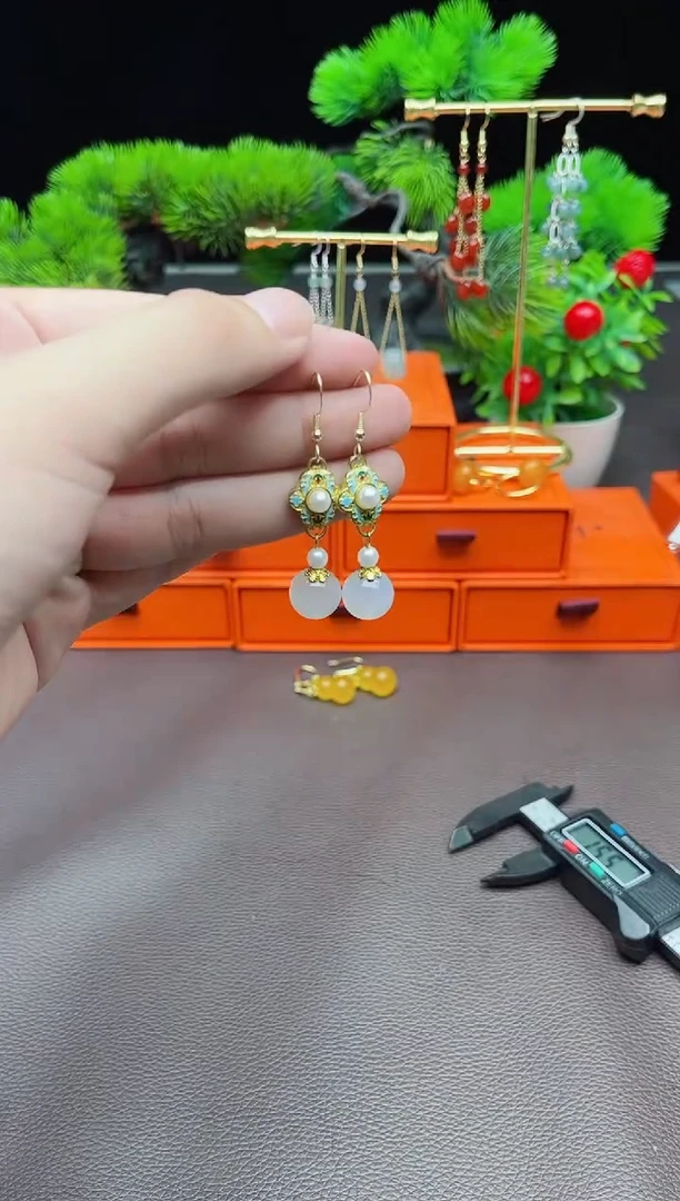 玛瑙/玉髓耳饰银S925镶嵌325000