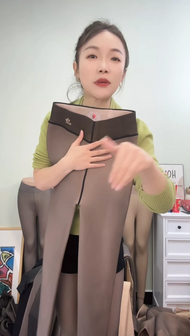 孤品650g玫瑰黑透肤踩脚