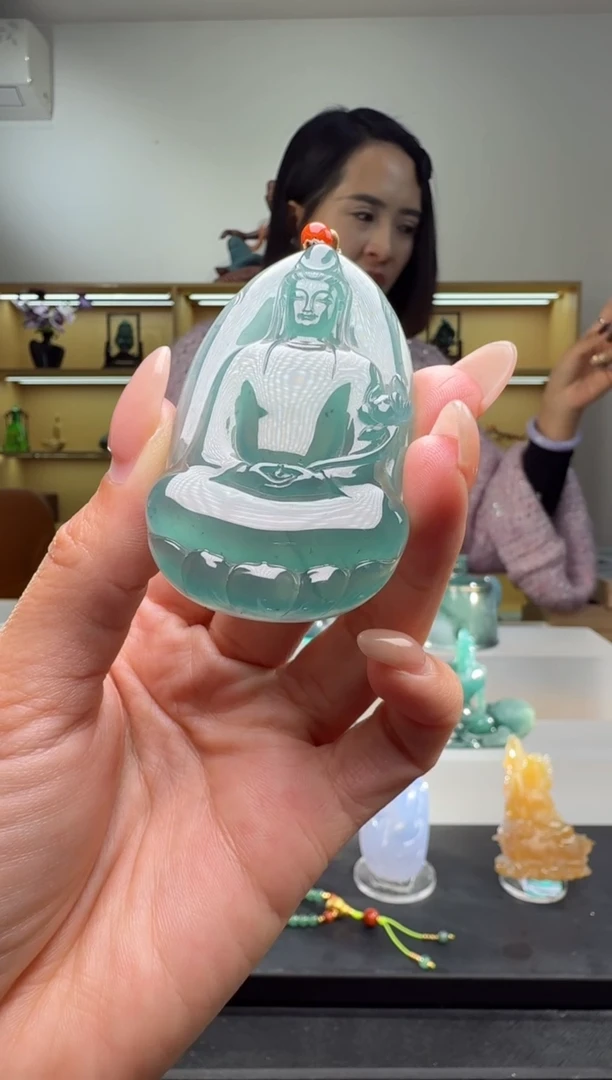 吊坠(不含链)未镶嵌翡翠观音