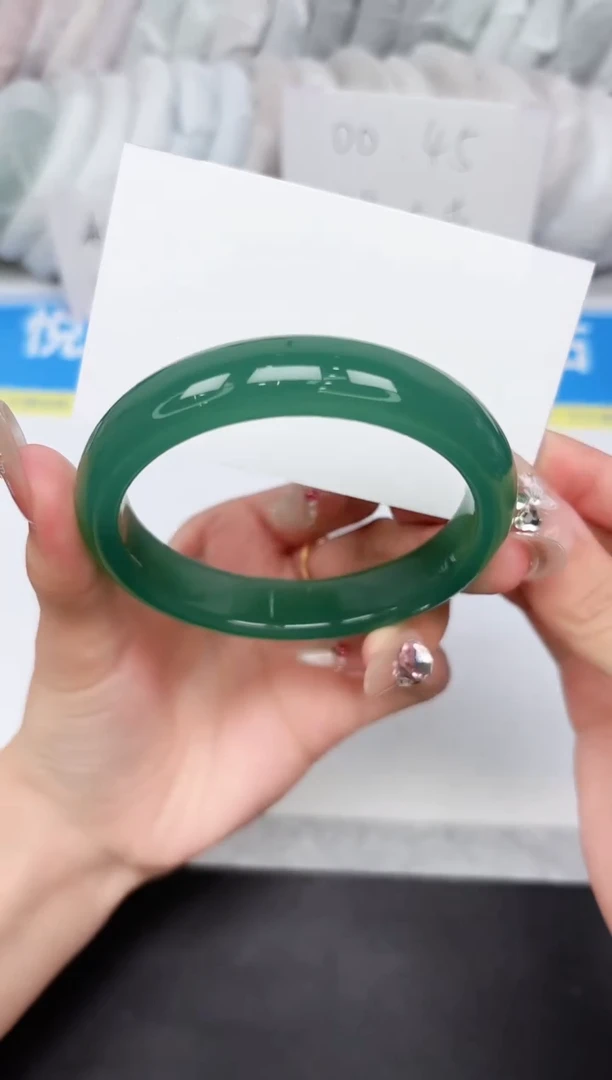 石英质玉手镯未镶嵌6-61.1