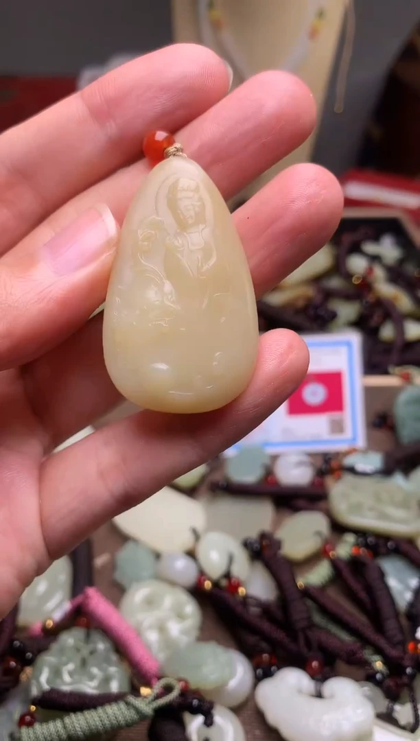 颈饰未镶嵌和田玉新疆料青海料清水和田玉吊坠