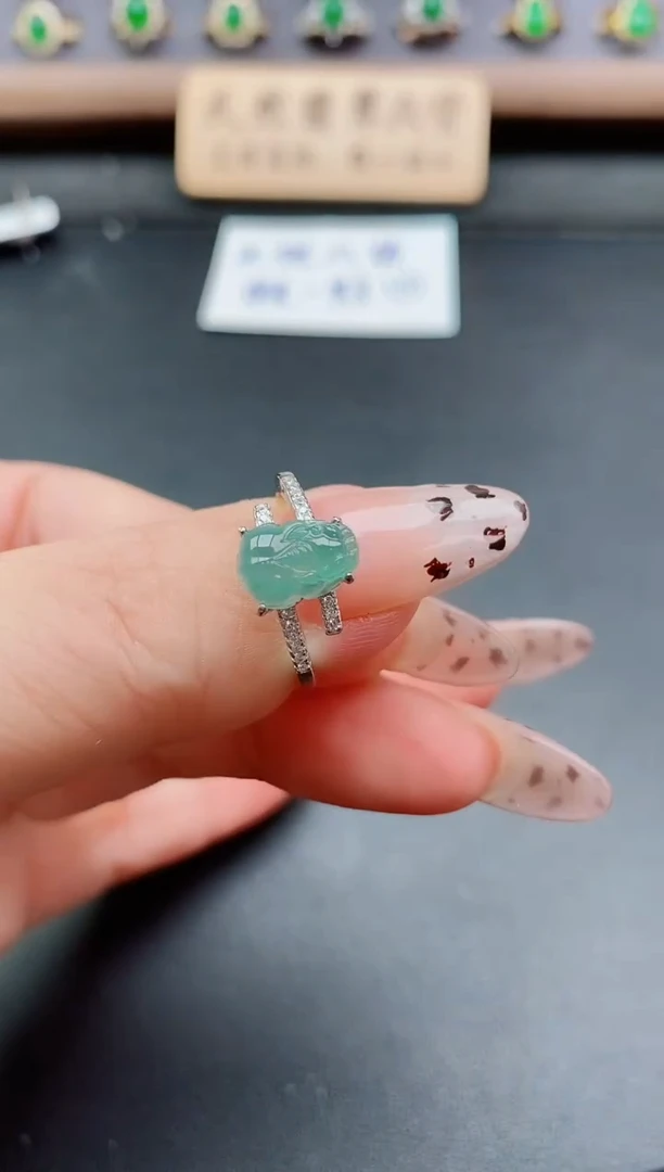 银S925镶嵌戒指翡翠1