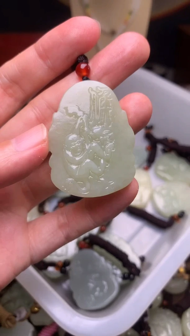 颈饰未镶嵌和田玉新疆料青海料清水和田玉吊坠