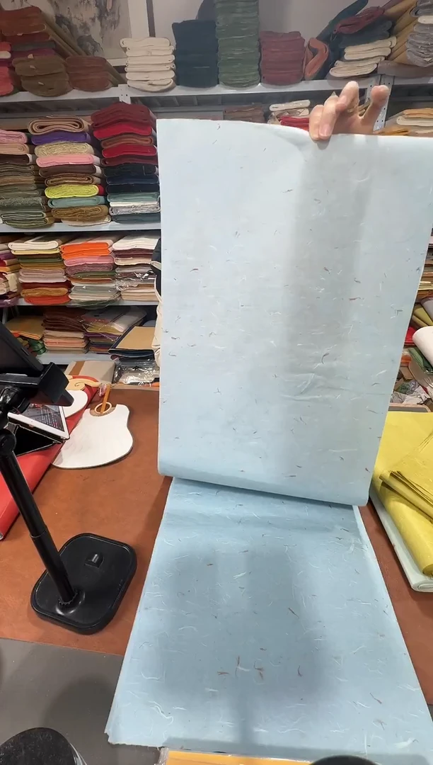 34*138 天蓝色褚皮清水红花10张