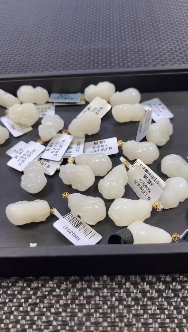 和田玉18K金镶嵌颈饰（多样性发一件）3031