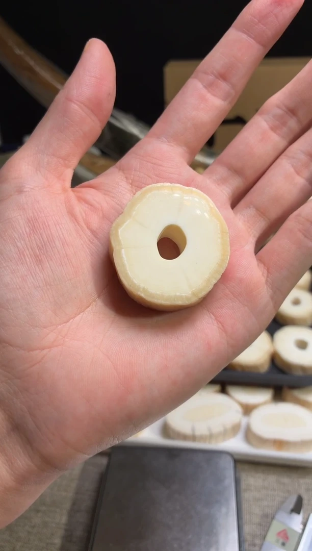 吊坠猛犸象牙B***?闪购079独系列饼子45克价