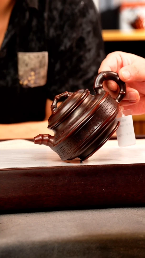 茶壶紫砂铁血红砂 双线竹鼓 刻绘