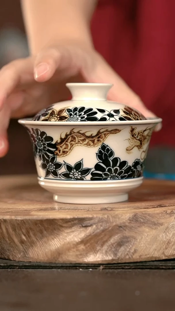 手绘手绘高温现代瓷  气   窗花龙矮马蹄150cc