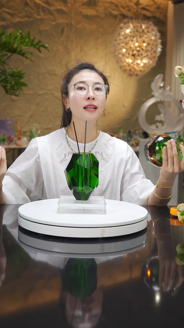 瓷片福利绿色切面花瓶香薰瓶