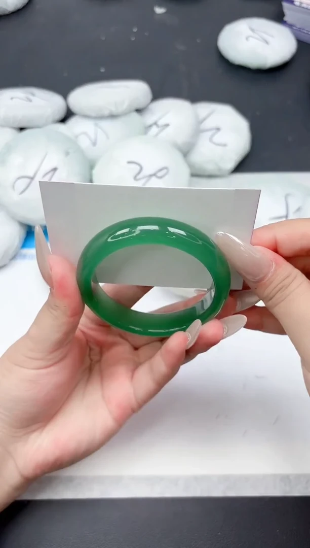 未镶嵌手镯石英质玉385-55.1