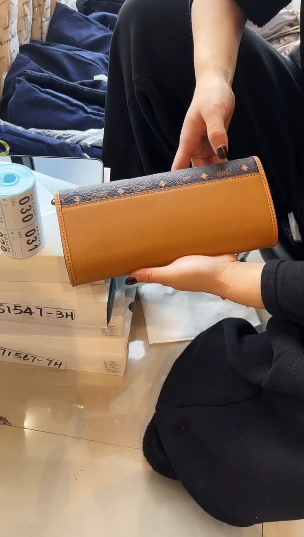 头层牛皮026品牌男包清货中(不要卡单，理性消费）