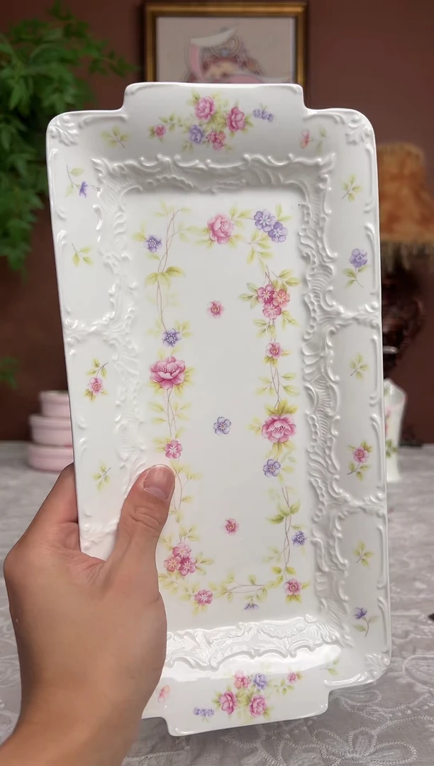 36%以上骨粉骨瓷蔷薇浮雕双耳长盘