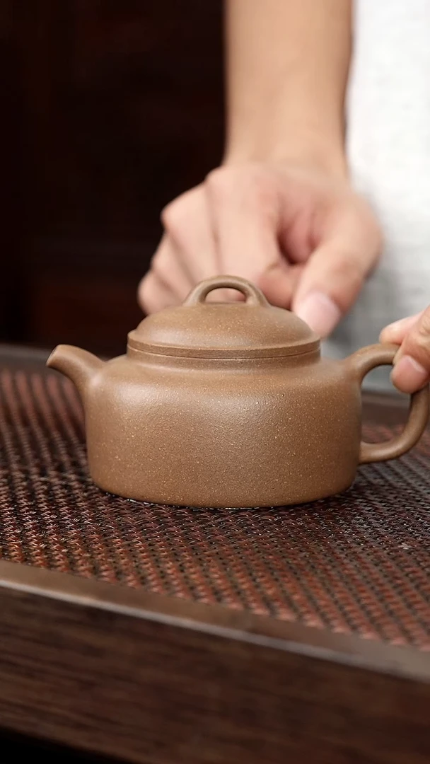 茶壶紫砂芝麻绿井栏