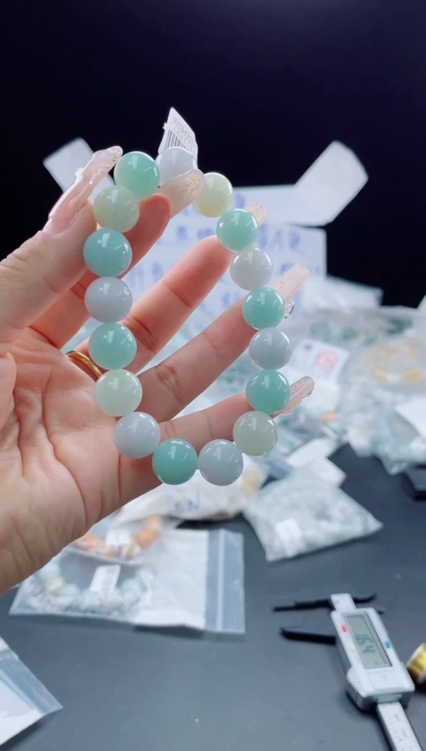 未镶嵌定制翡翠珠串
