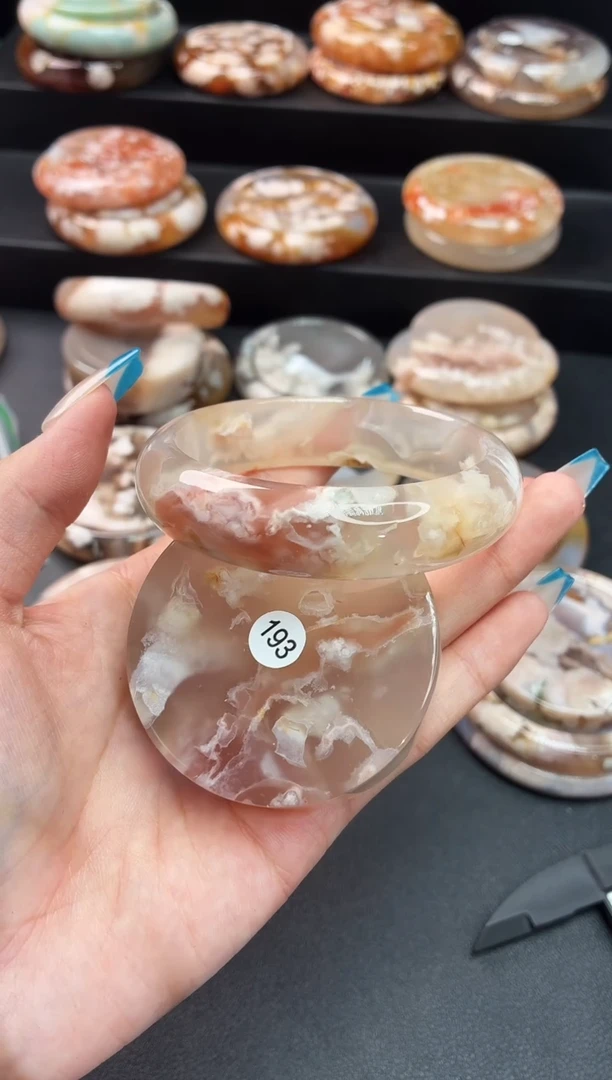 手镯玛瑙/玉髓未镶嵌石英质玉57圈56/57带(赠送镯心)