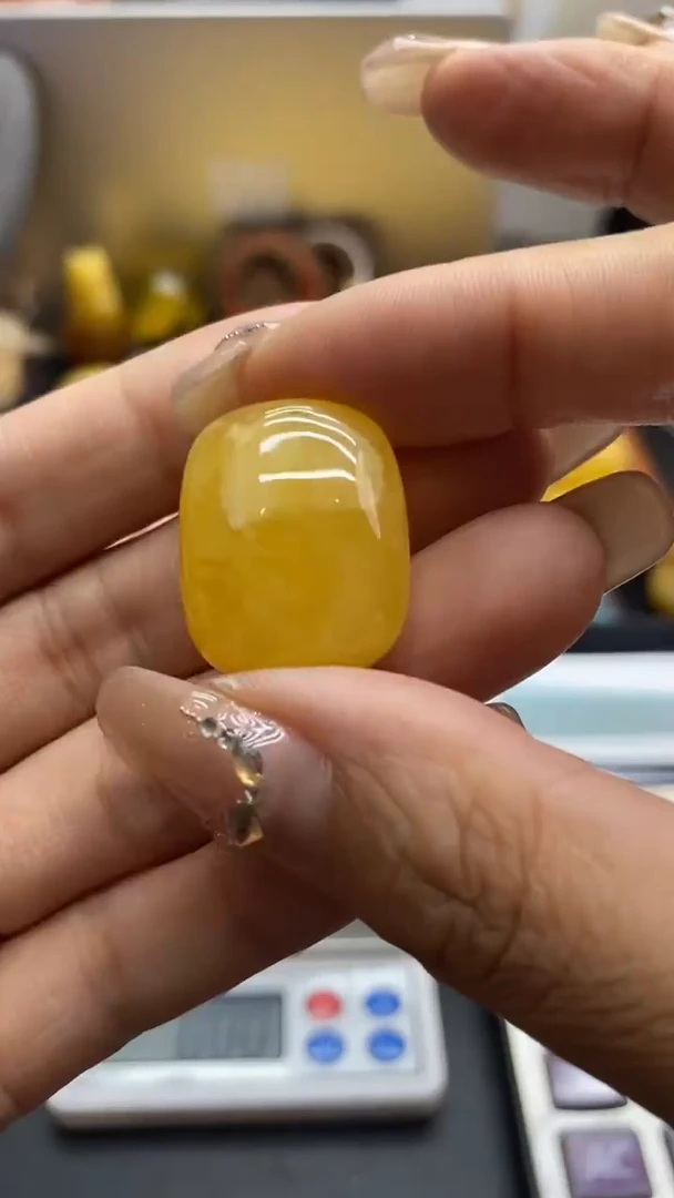 琥珀未镶嵌珠宝奇石2228