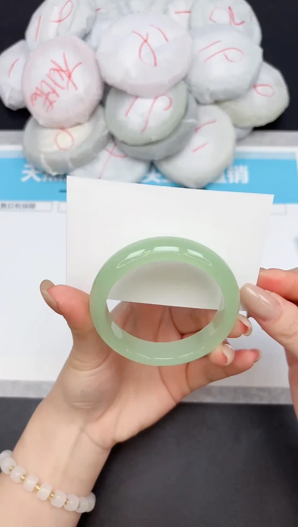 未镶嵌手镯石英质玉197/5657