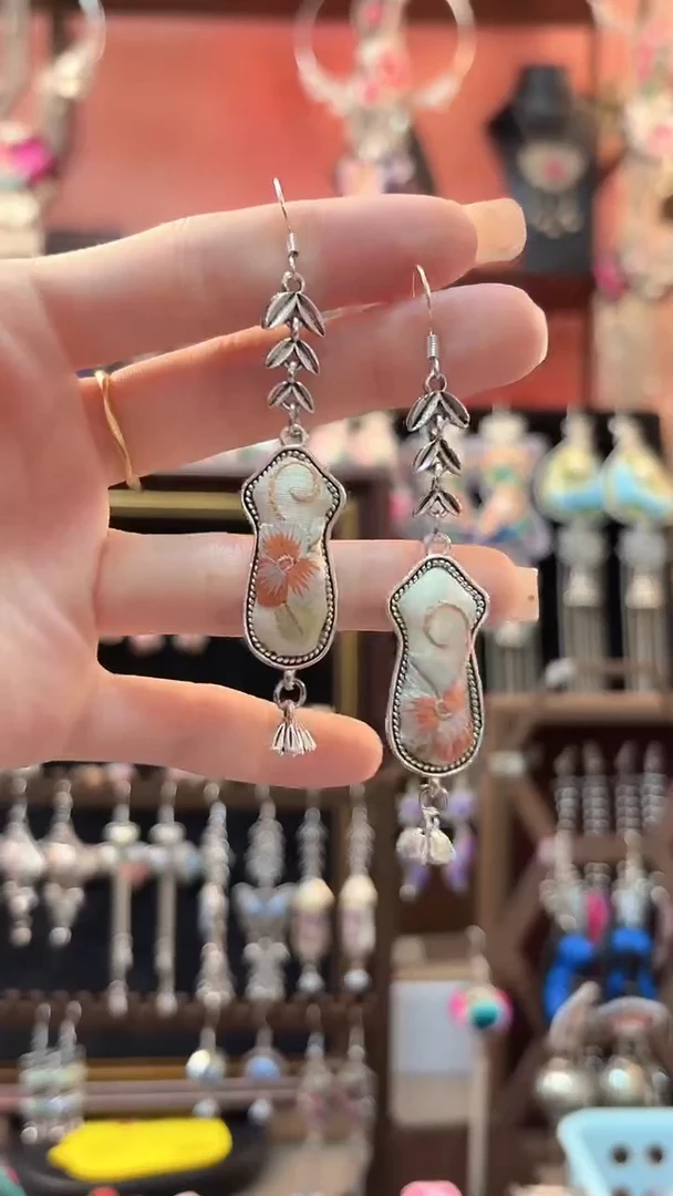 织绣 云织谣民族风精美饰品   481